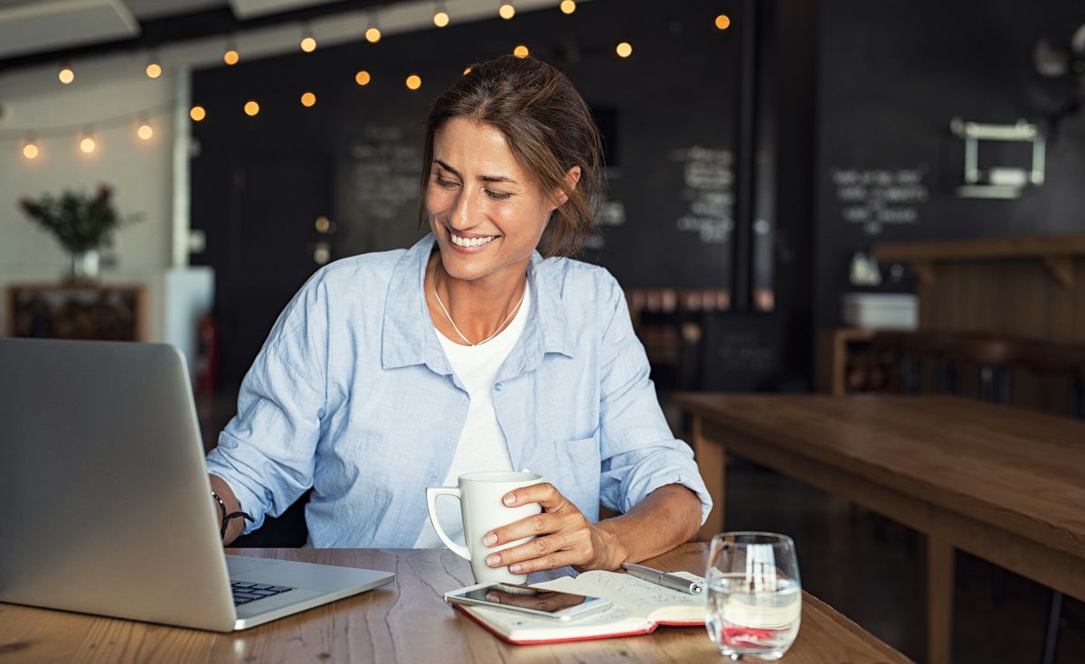 woman-working
