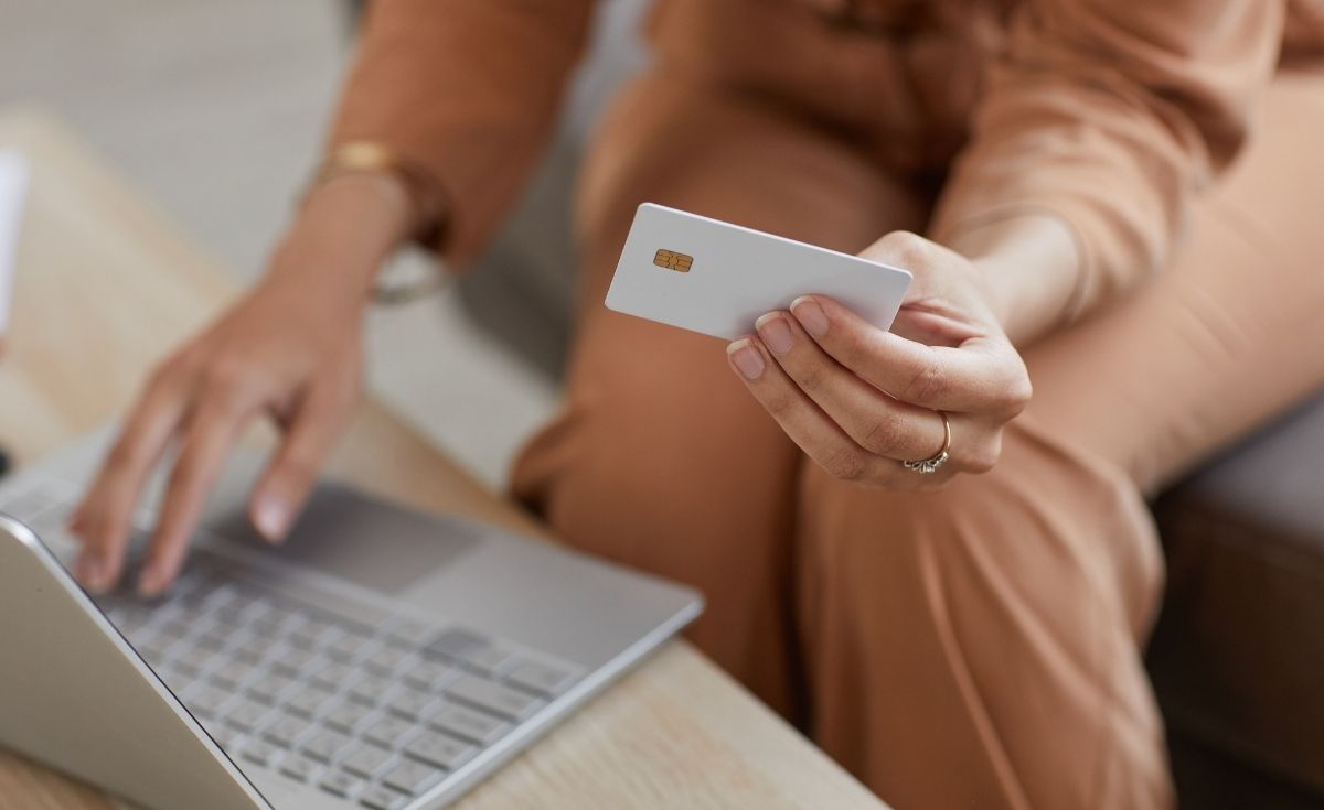 woman making a purchase online